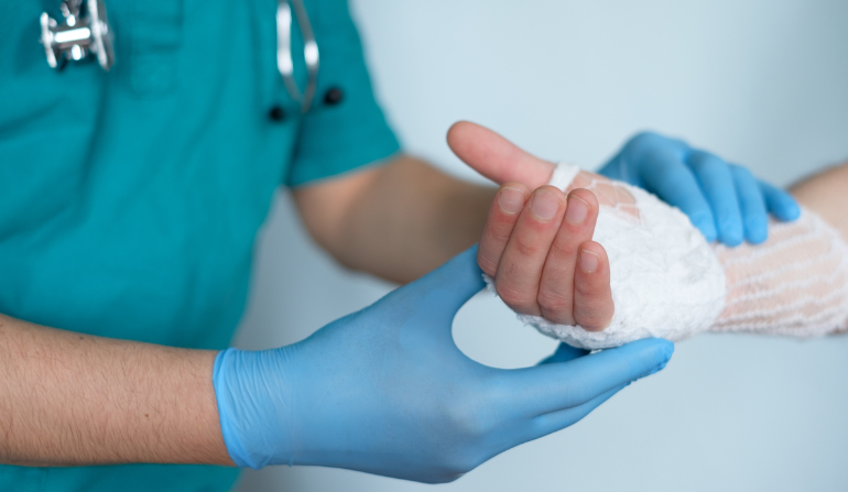 Hand Surgery in Mumbai by Dr. Vinay Jacob at the Reconstructive Surgeons